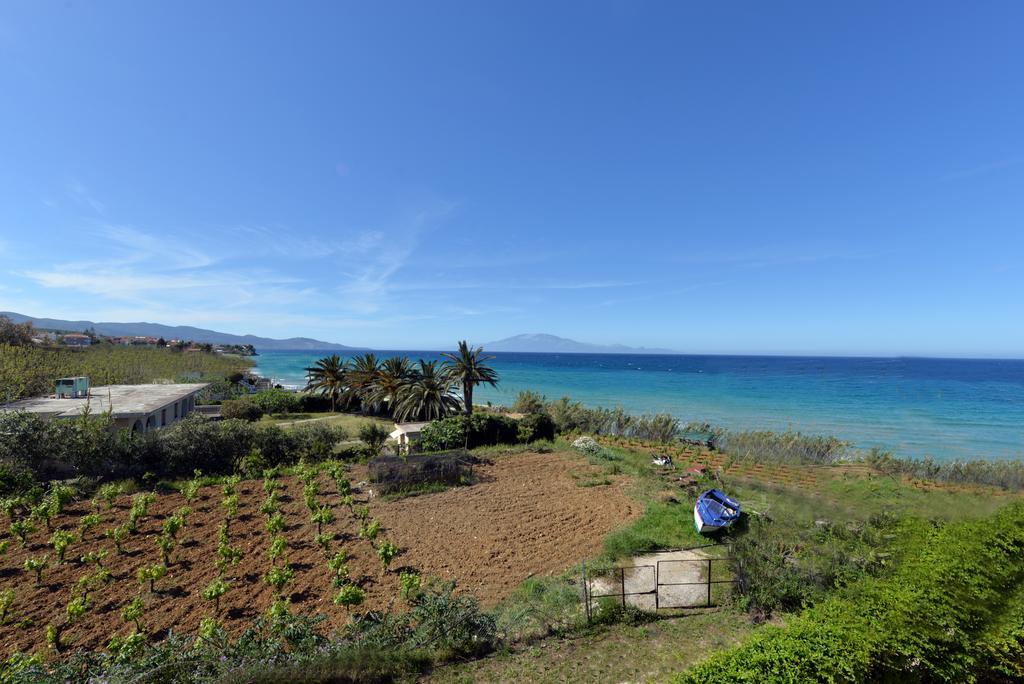 Galini Beach Villa Амуді Екстер'єр фото